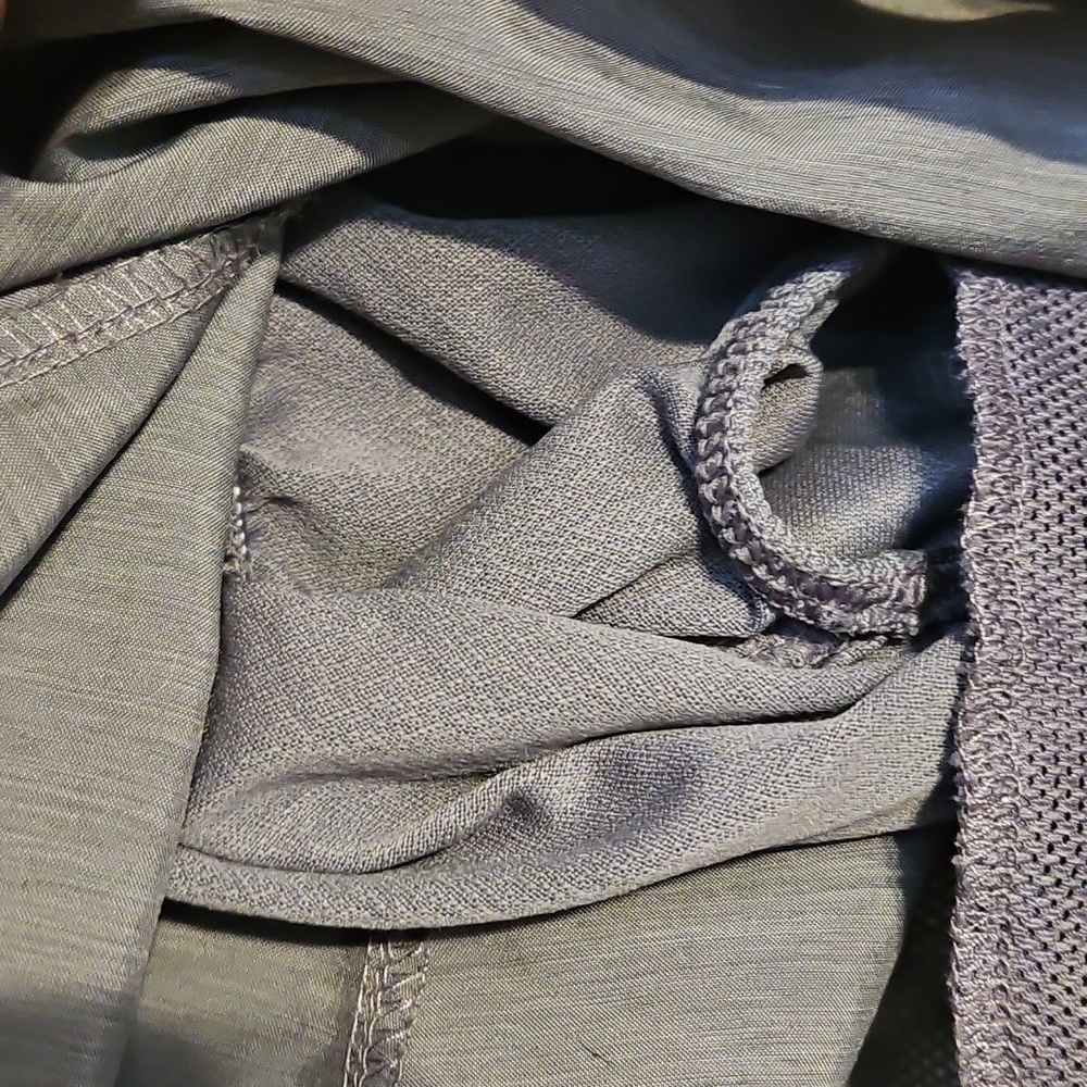 Men's Nike Dri-fit Grey Athletic Shorts with Side Panels and Inner Lining - Picture 8 of 11